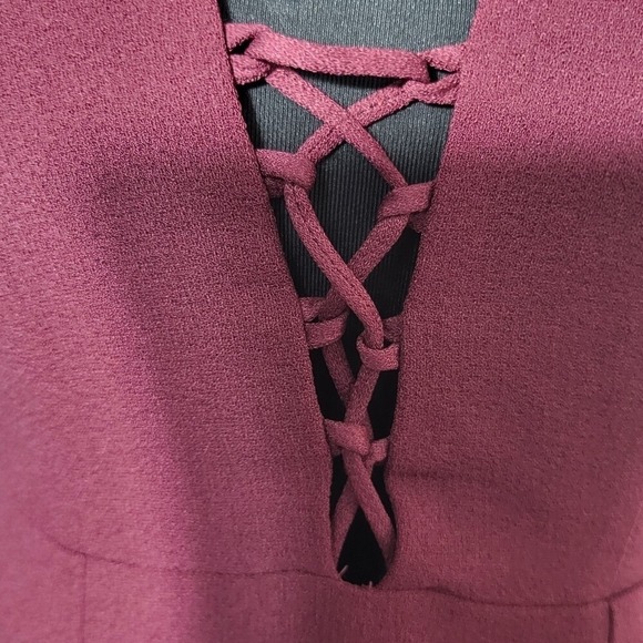 Wayf Elegant Burgundy Long Dress Size XS - Picture 4 of 9